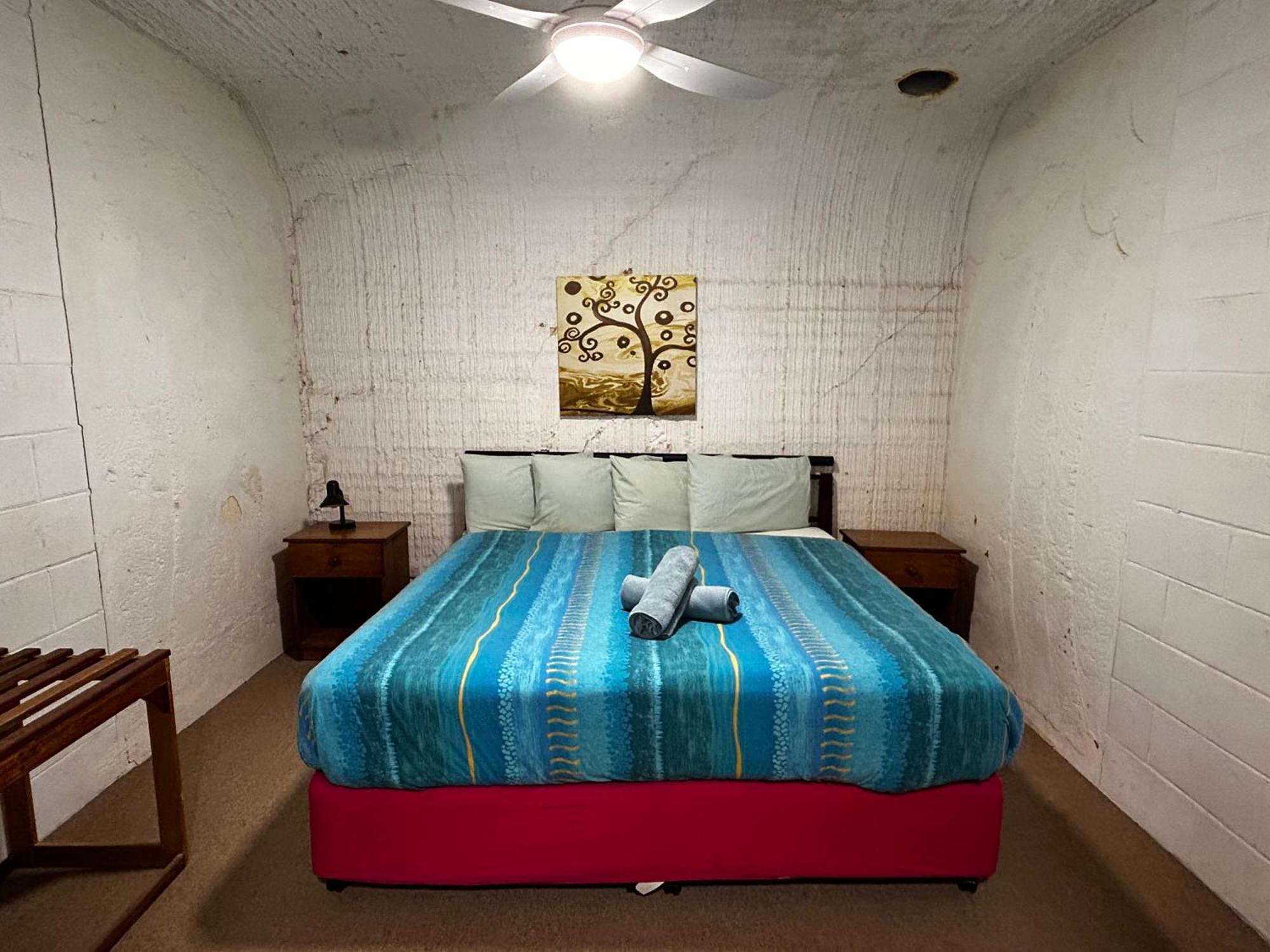 Desert View Apartments Coober Pedy Bagian luar foto