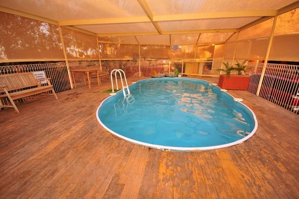Desert View Apartments Coober Pedy Bagian luar foto